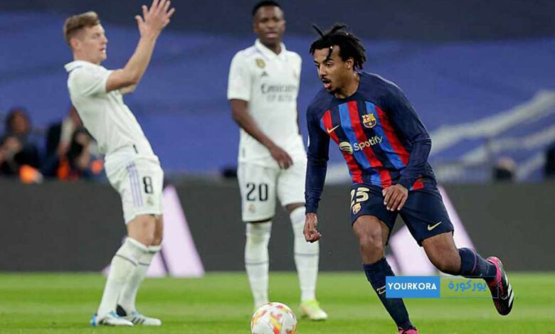 مدرب باريس سان جيرمان يصر على التعاقد مع مدافع برشلونة مدرب باريس سان جيرمان يصر على التعاقد مع مدافع برشلونة