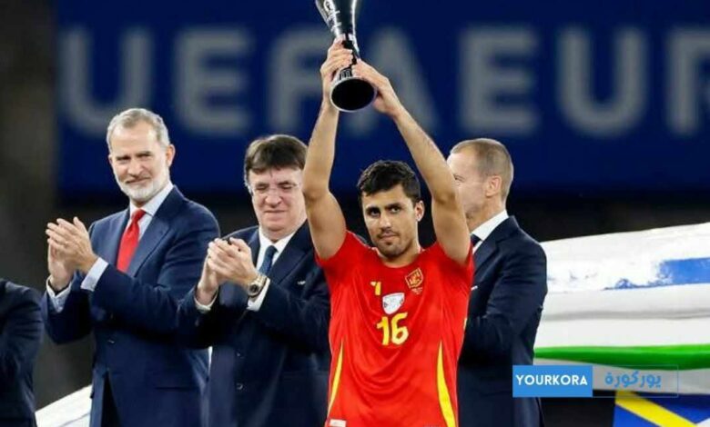 عاجل: الكشف عن تفاصيل صفقة رودري مع برشلونة.. الراتب وقيمة الانتقال عاجل: الكشف عن تفاصيل صفقة رودري مع برشلونة.. الراتب وقيمة الانتقال