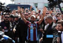 استقبال أسطوري لمحمد صلاح في طرابزون